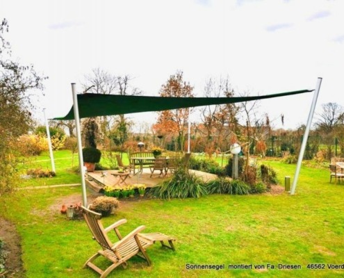 sonnensegel_soliday_freistehend__im_garten_sonnenschutz-cc9fe4de